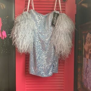 nwt ava presley size 8 couture gown feather sleeves , sequins , optional straps